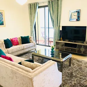 https://luxury-casa-royal-sea-view-apartment-jbr-beach-2br.dubaihotelsoffers.com